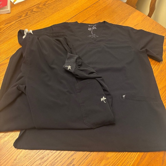 Mim scrub set - Picture 1 of 1